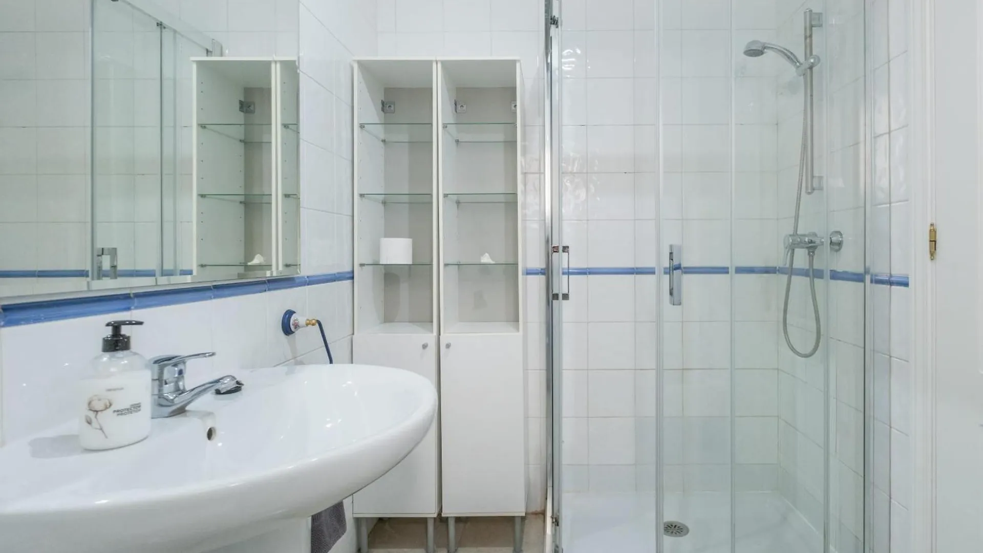 Aljamar 24 Comfortable House Near Burriana Beach Nerja Spain