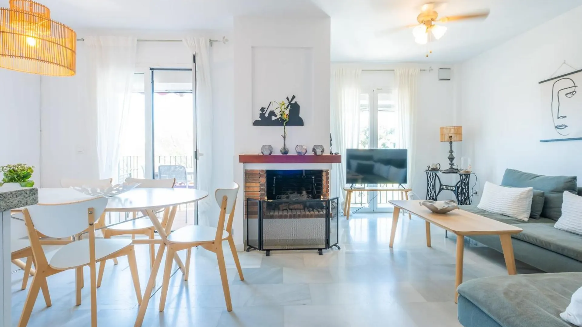Aljamar 24 Comfortable House Near Burriana Beach Nerja 0*,  Spain