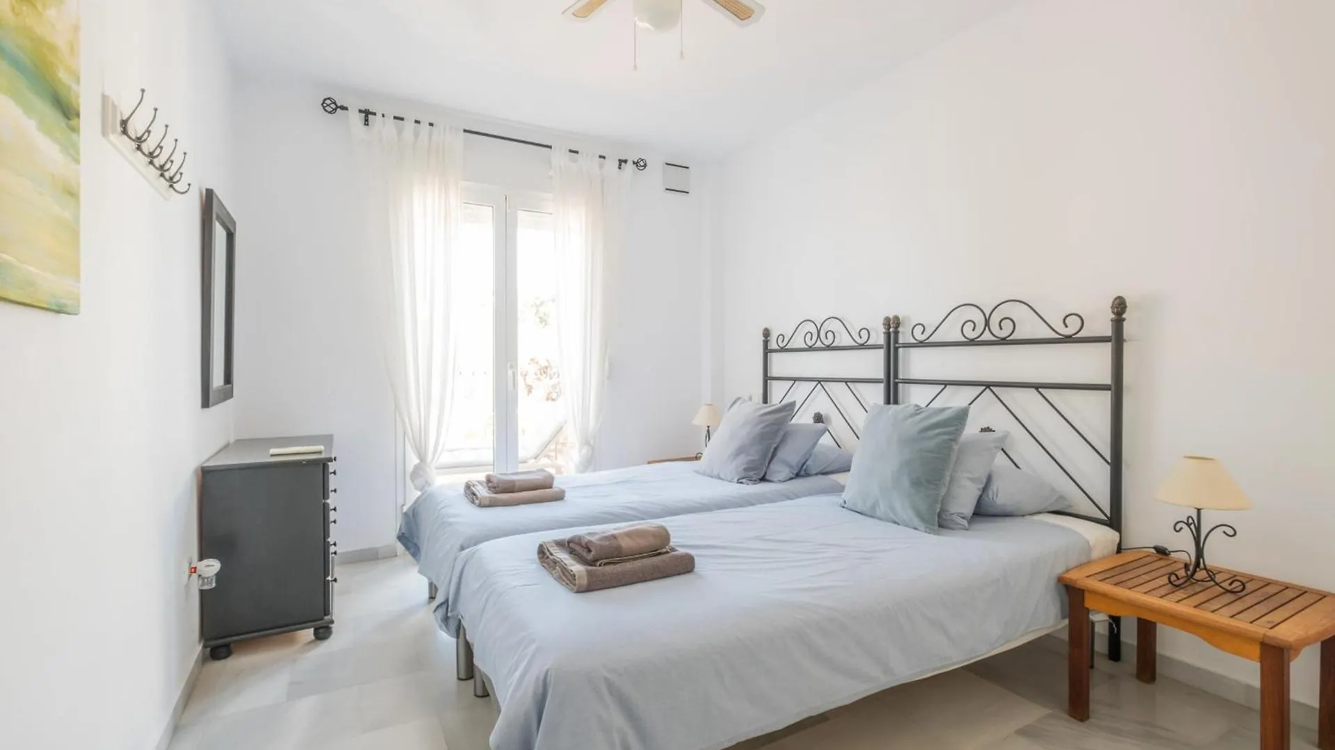 Aljamar 24 Comfortable House Near Burriana Beach Nerja Spain