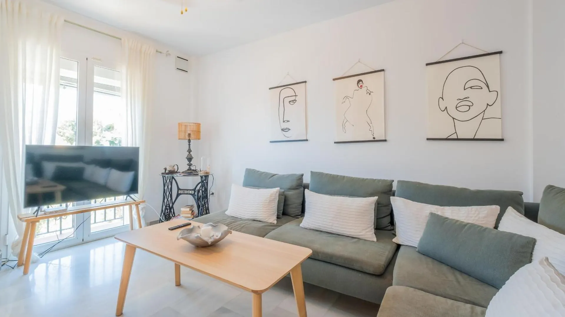 Holiday home Aljamar 24 Comfortable House Near Burriana Beach Nerja