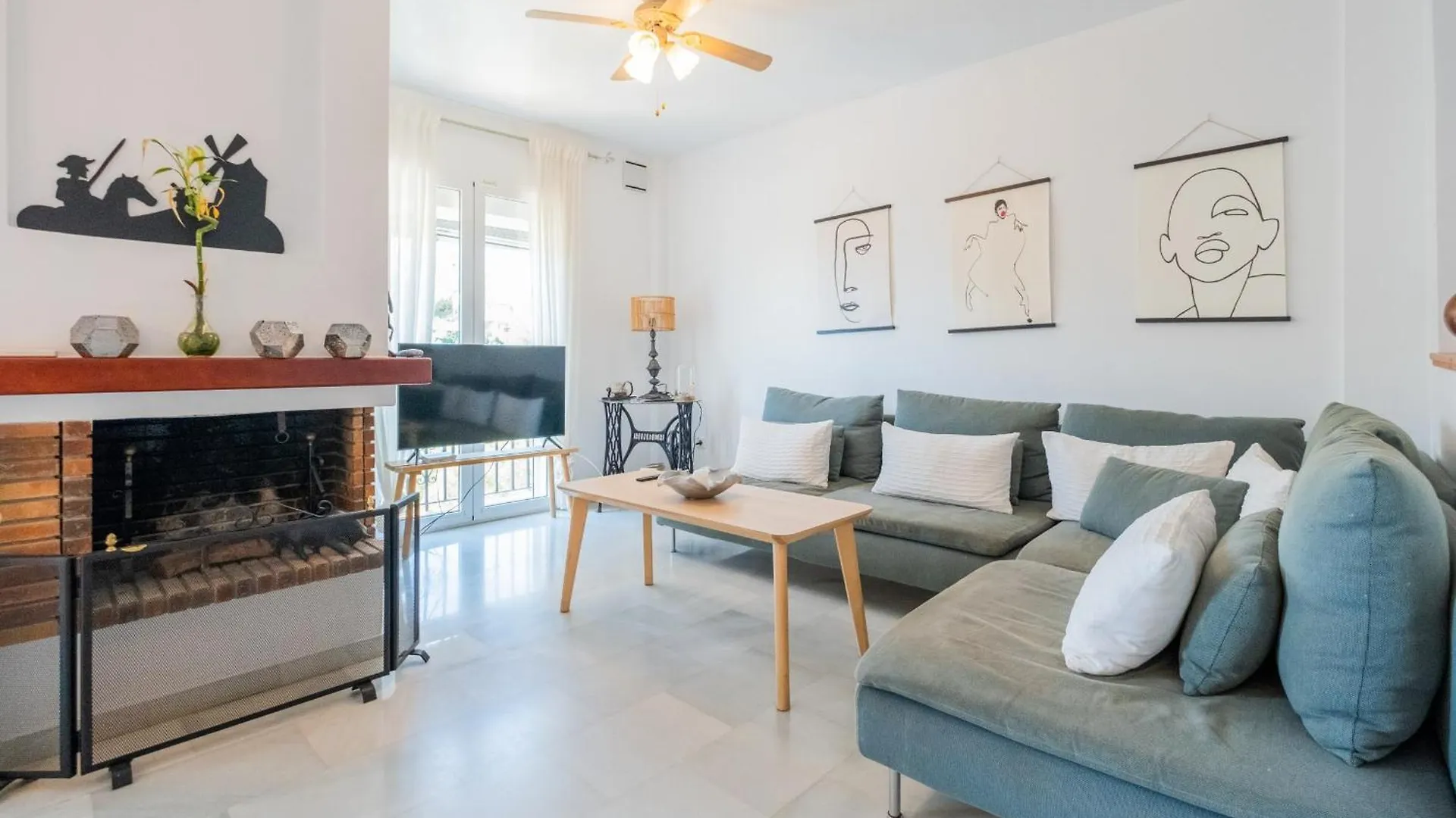 Aljamar 24 Comfortable House Near Burriana Beach Nerja